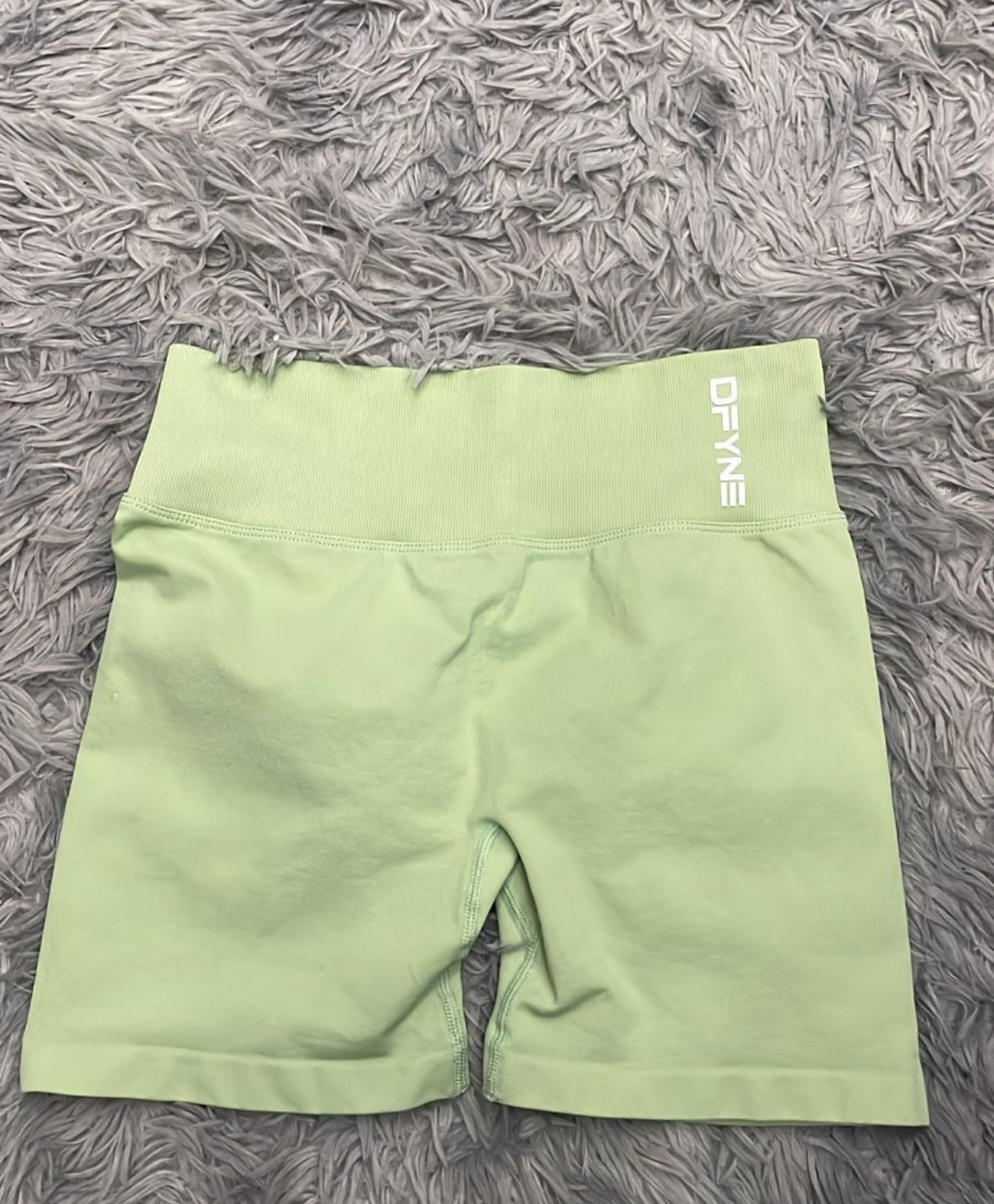 DFYNE Impact Short color Verde