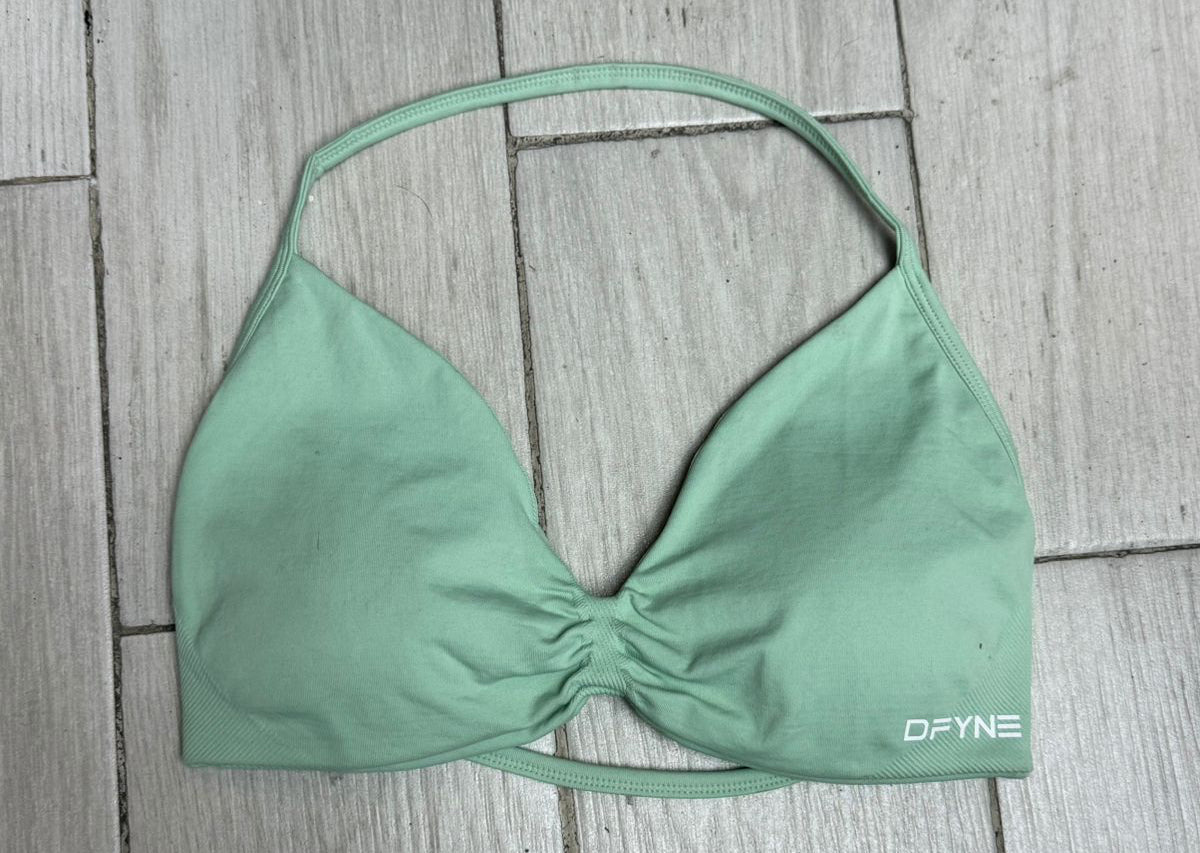 Dfyne top verde pastel