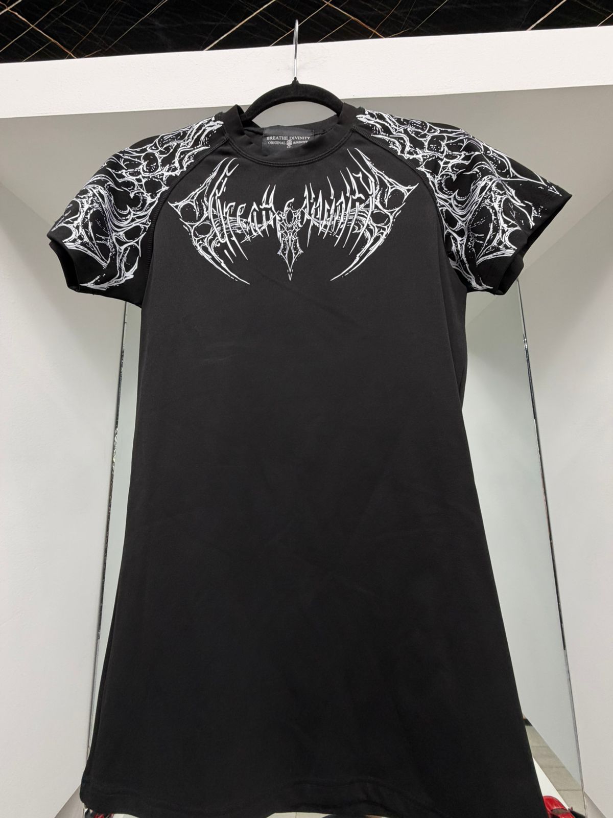Breathedivinity Compression Tee