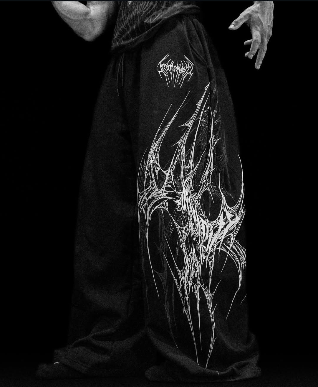 Breathedivinity Webbed Venom Texture UnCuffed Sweatpants Black