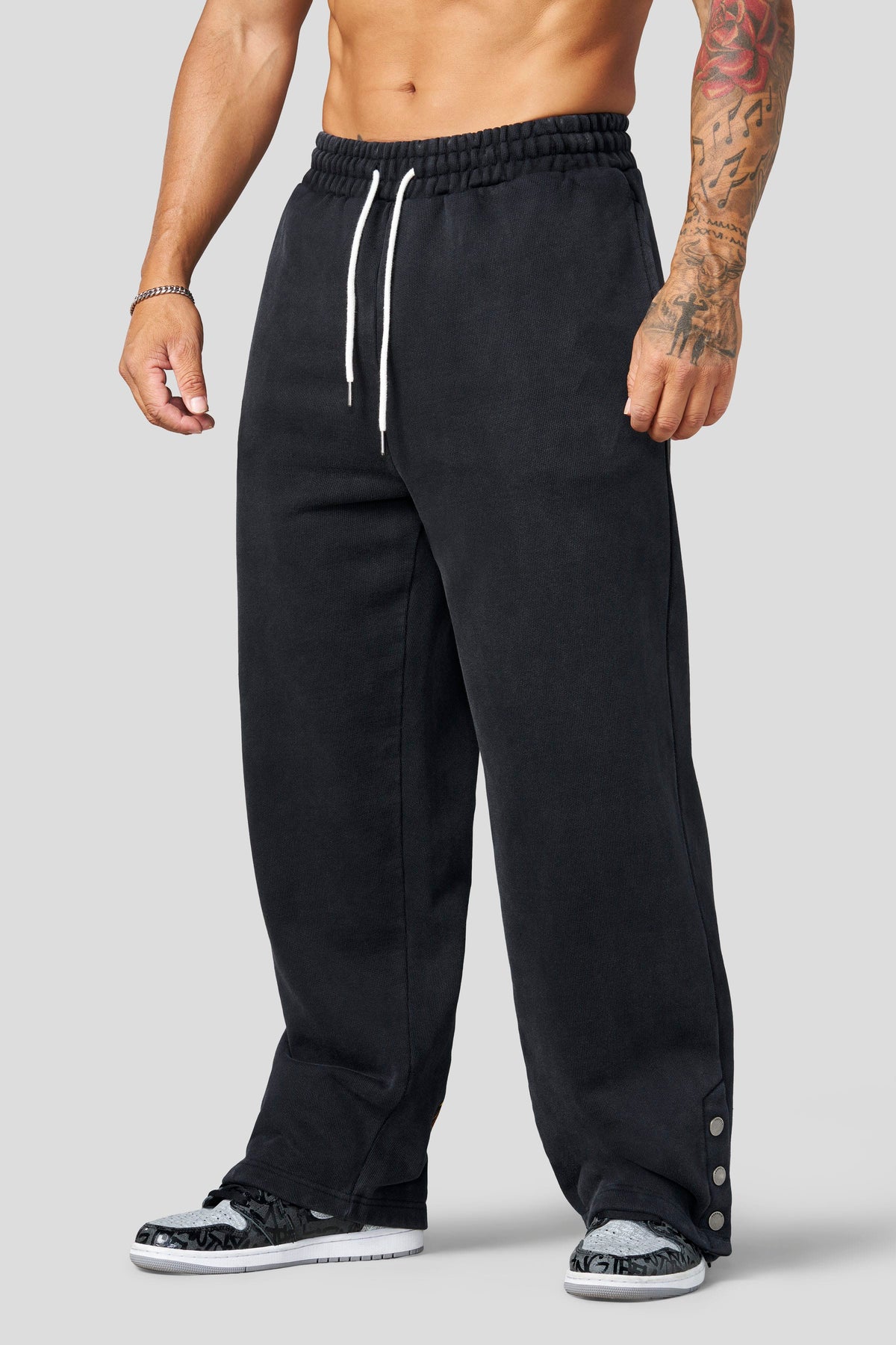YoungLA Dragon Sweats Black