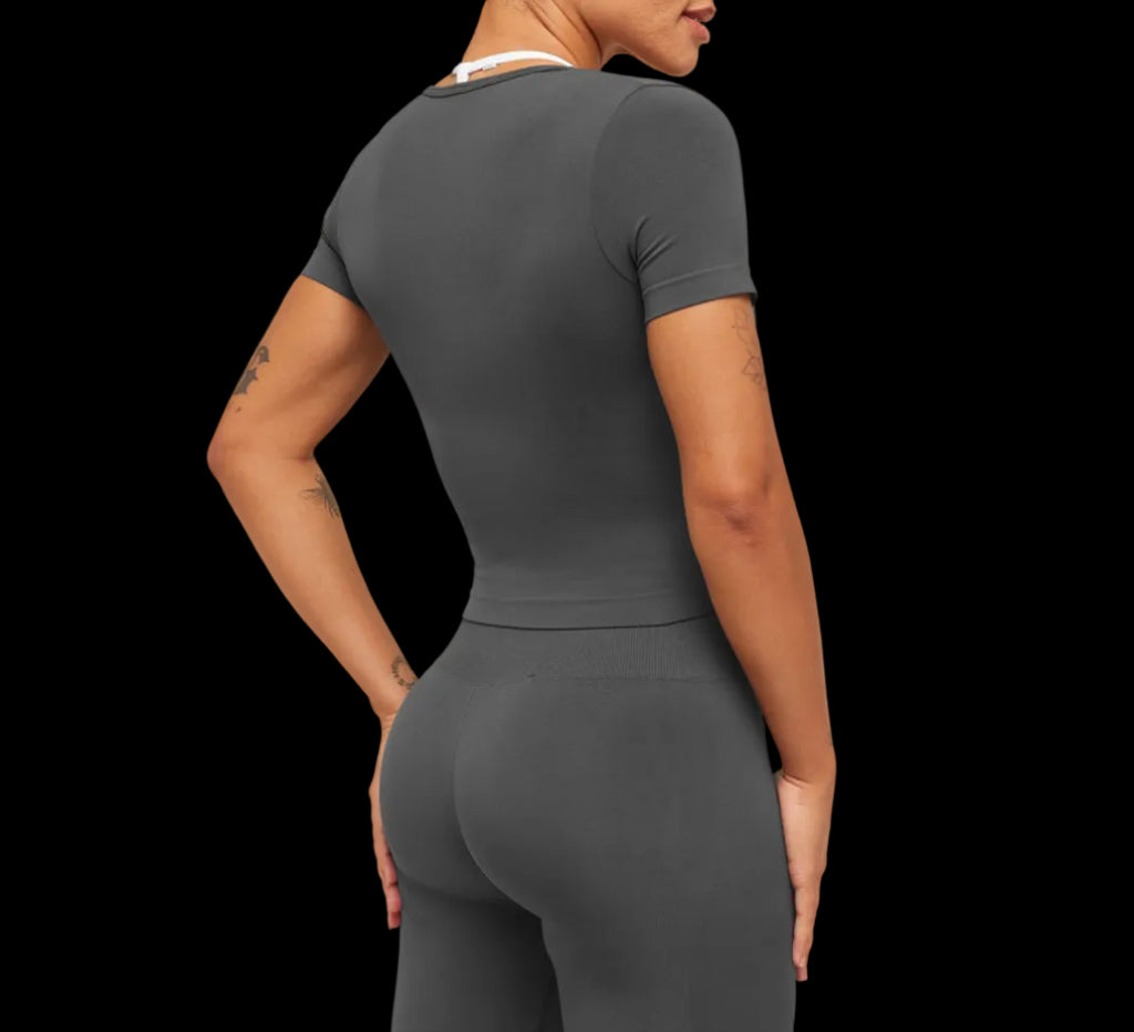 Gymshark Everyday Seamless Tight Fit Crew Neck Tee Grey